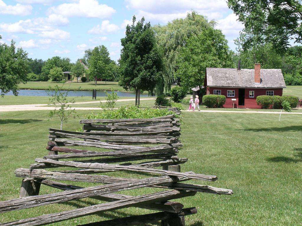 Amish Inn Nappanee Exterior foto