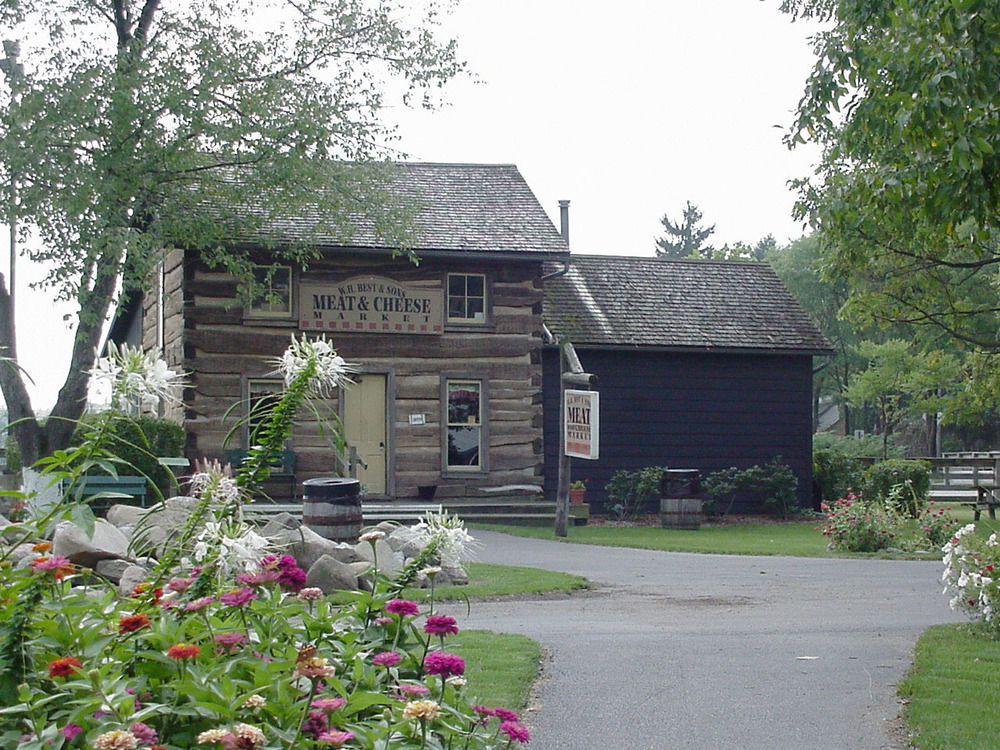 Amish Inn Nappanee Exterior foto